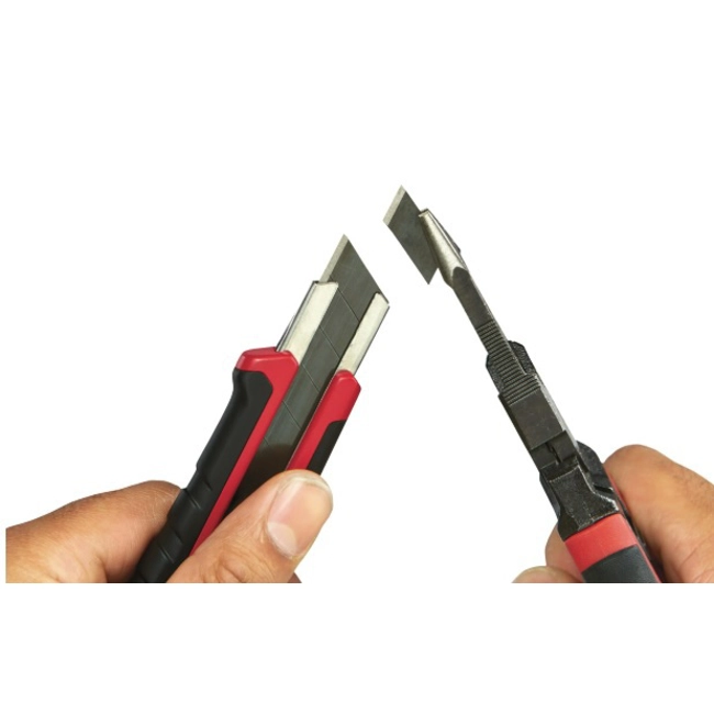 Vendita online Coltellino con lama 18 mm. a settori 